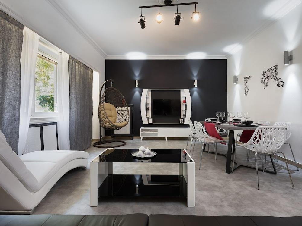 Mj Luxury Suites アテネ エクステリア 写真